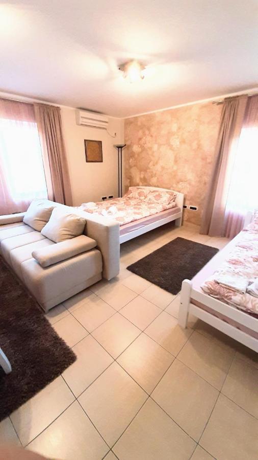 Apartman Marija 2 Srbobran Kültér fotó